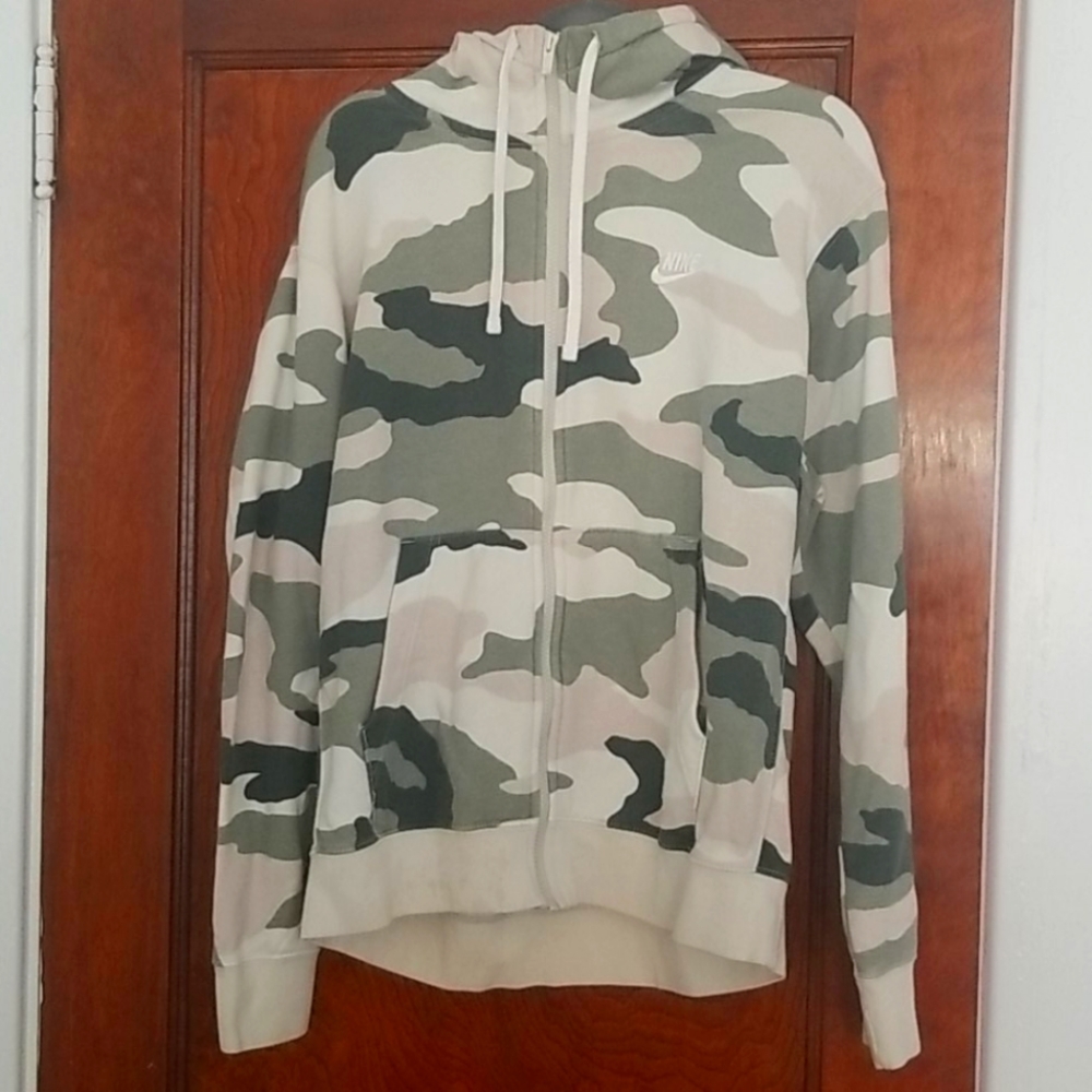 Camouflage Nike Sportswear Club Fleece